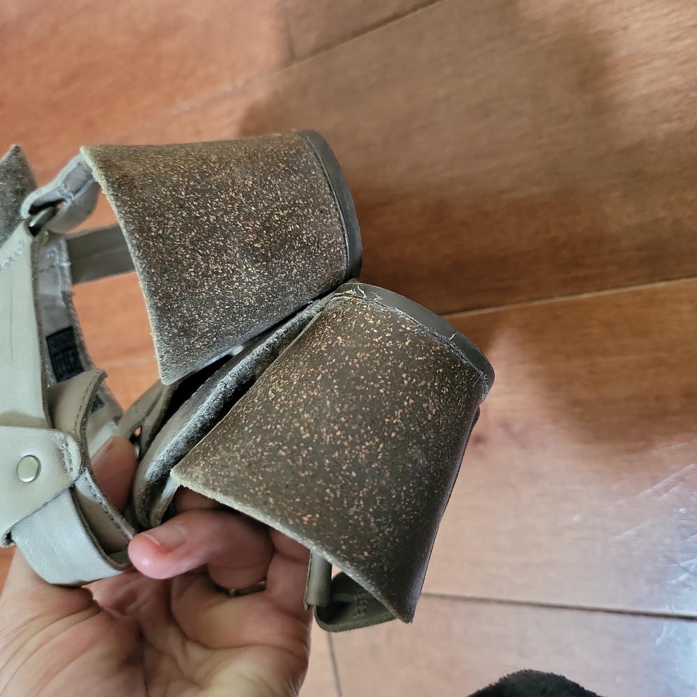 Teva sandals - Picture 6 of 7